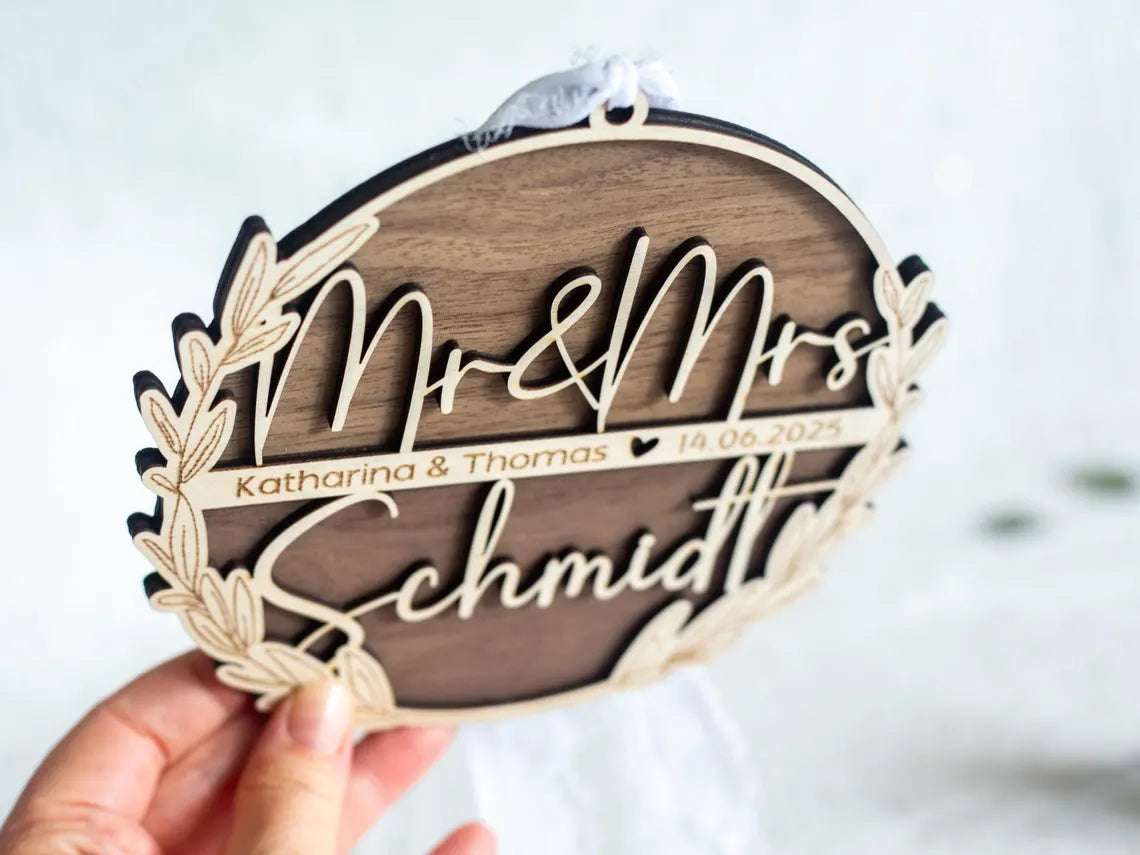 Personalisiertes Holzschild "Mr & Mrs"