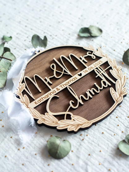 Personalisiertes Holzschild "Mr & Mrs"