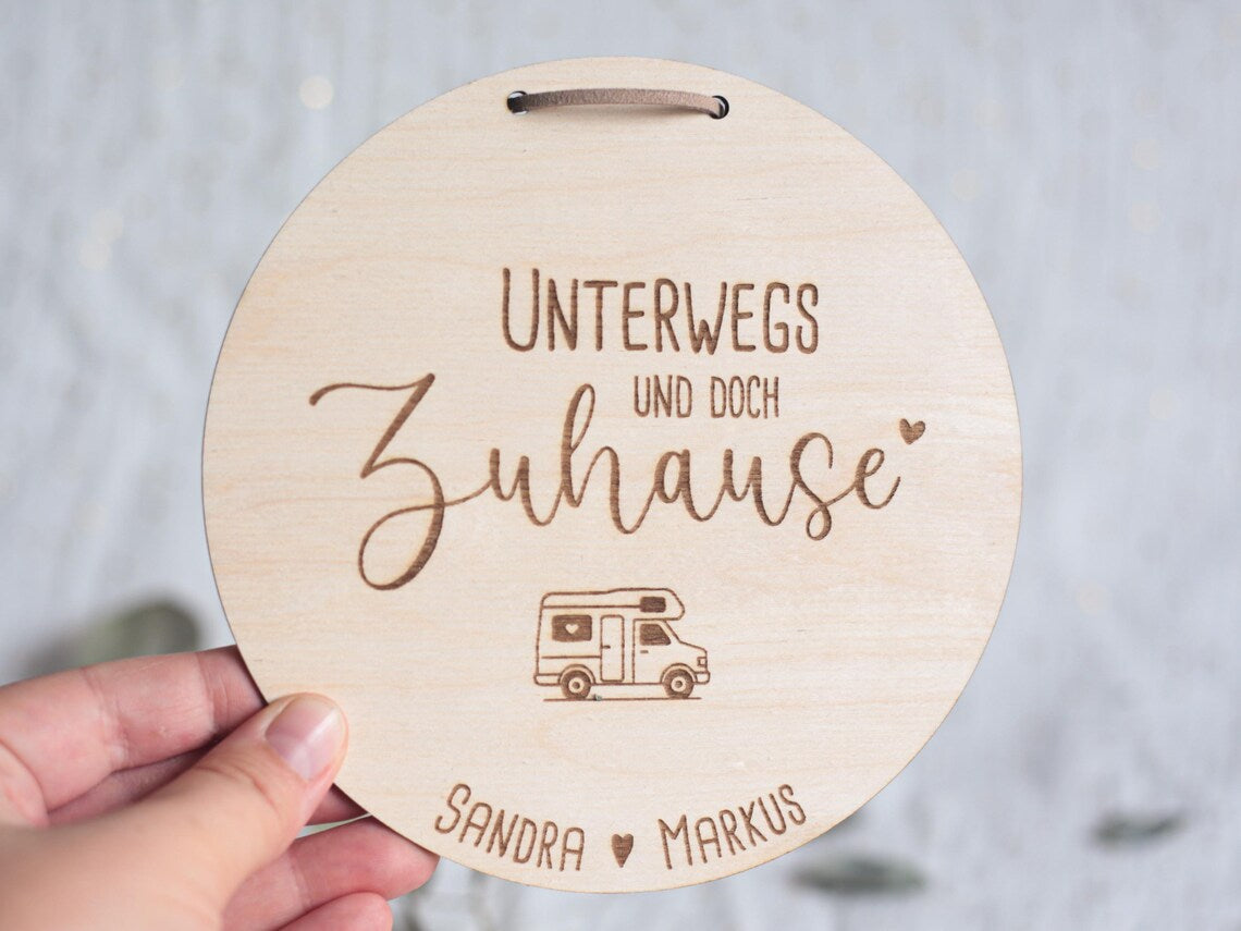Personalisiertes Holzschild für Campingliebhaber