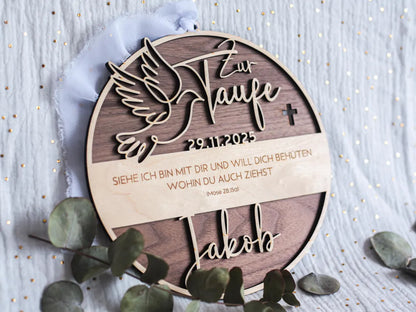 Holzschild zur Taufe personalisiert mit Namen, Datum und Taufspruch