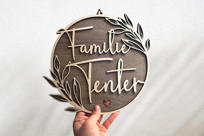 Personalisiertes Holzschild Familie rund mit Namen