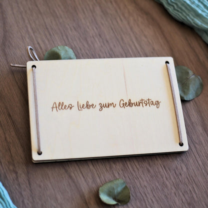 Geldgeschenk aus Holz „Gönn dir“