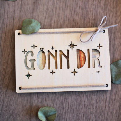 Geldgeschenk aus Holz „Gönn dir“